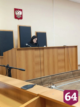 Главврача саратовской больницы обвиняют во взятке от завотделением